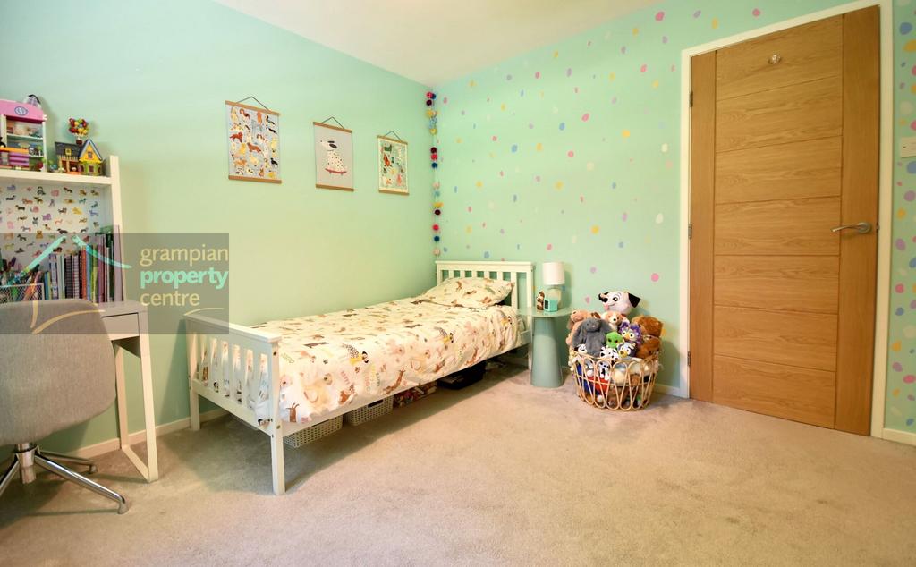Bed 3 2.JPG