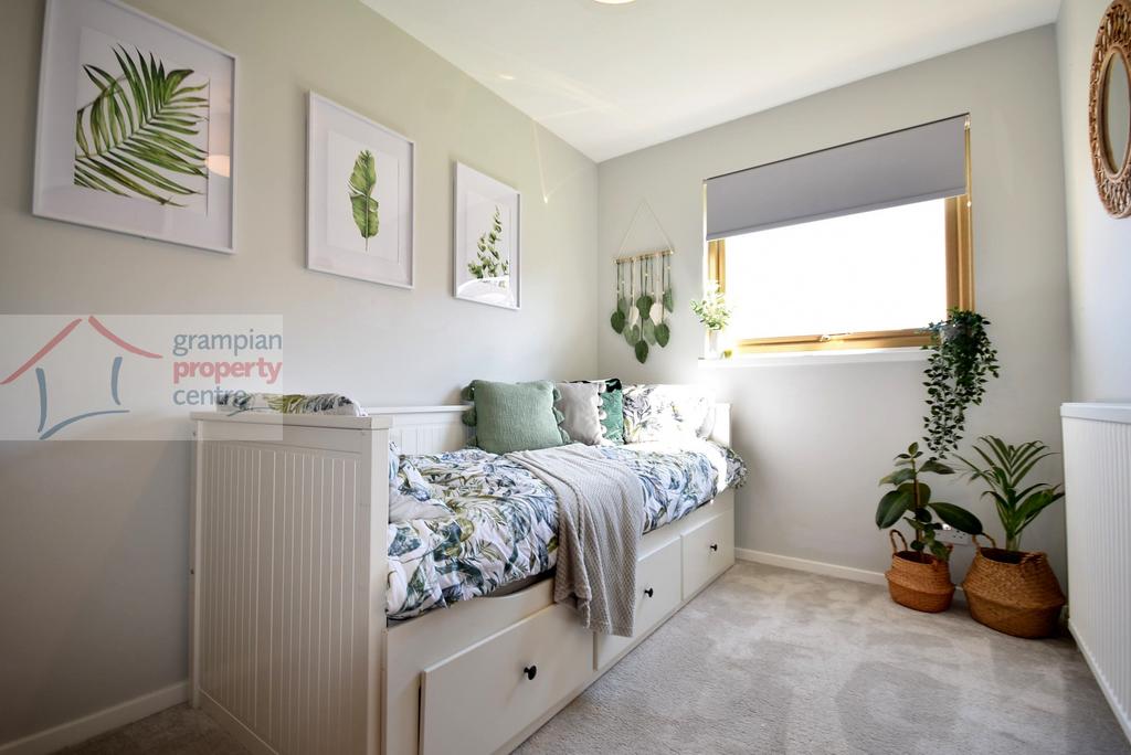 Bed 4 44.JPG