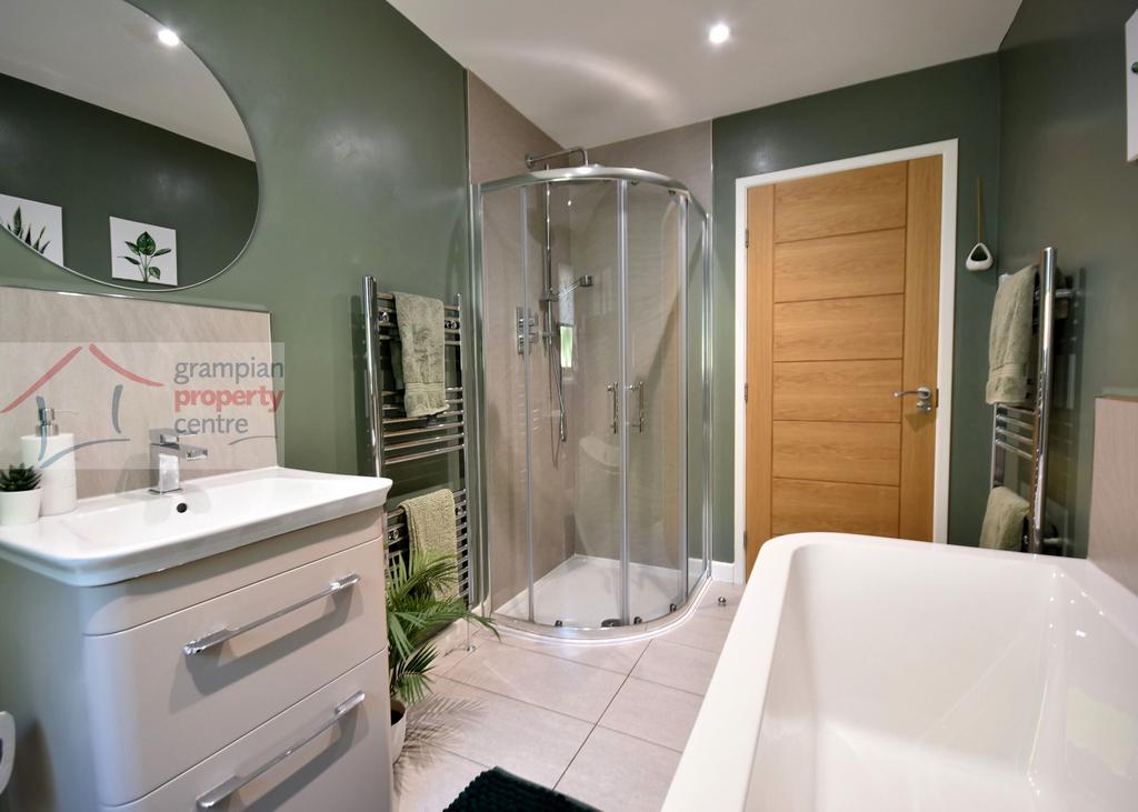 Bath 2.JPG