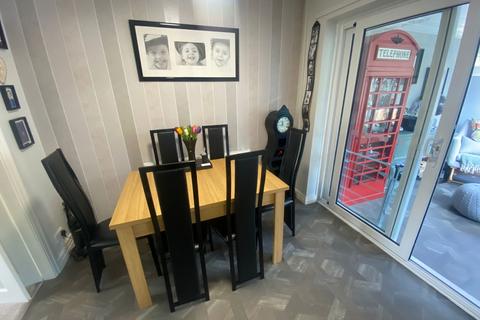 15 Blackshaw Lane, Royton, Oldham, OL2 6NT