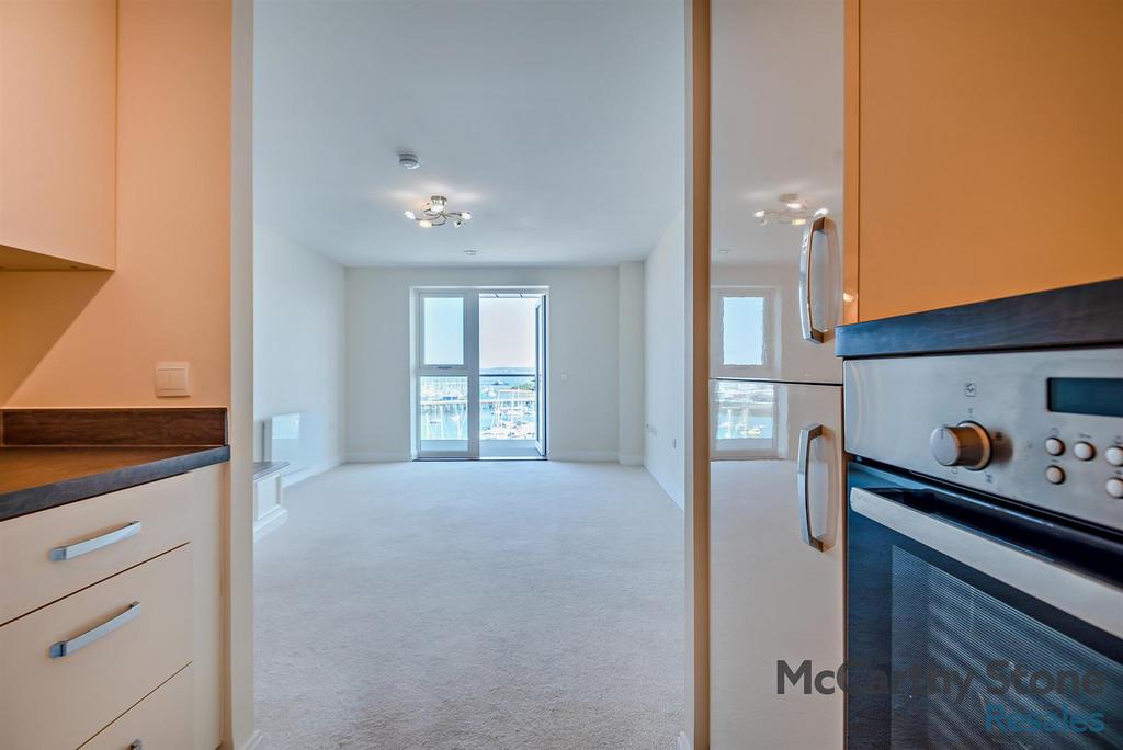 8648290-interior04-800.jpg