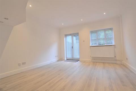 2 bedroom terraced house to rent, Firs Wood Close, Potters Bar EN6