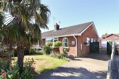 2 bedroom semi-detached bungalow for sale, Roman Avenue South, Stamford Bridge, York