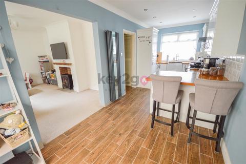 80 Rainbow Avenue, Hackenthorpe, Sheffield, S12 4AW