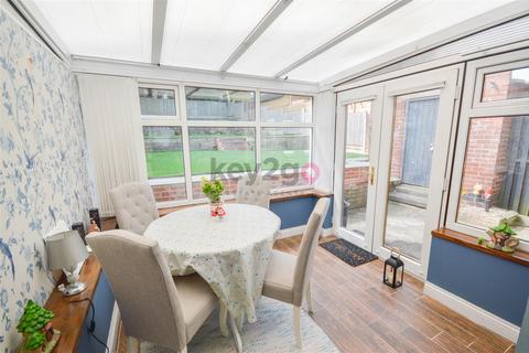 80 Rainbow Avenue, Hackenthorpe, Sheffield, S12 4AW