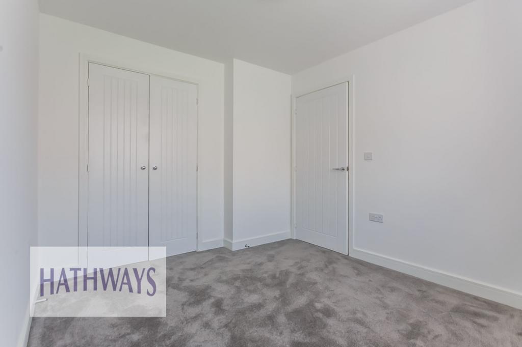 Bedroom with a built-in wardrobe