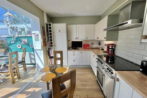 3 bedroom semi-detached house for sale, Hadfield Road, Hadfield, Glossop