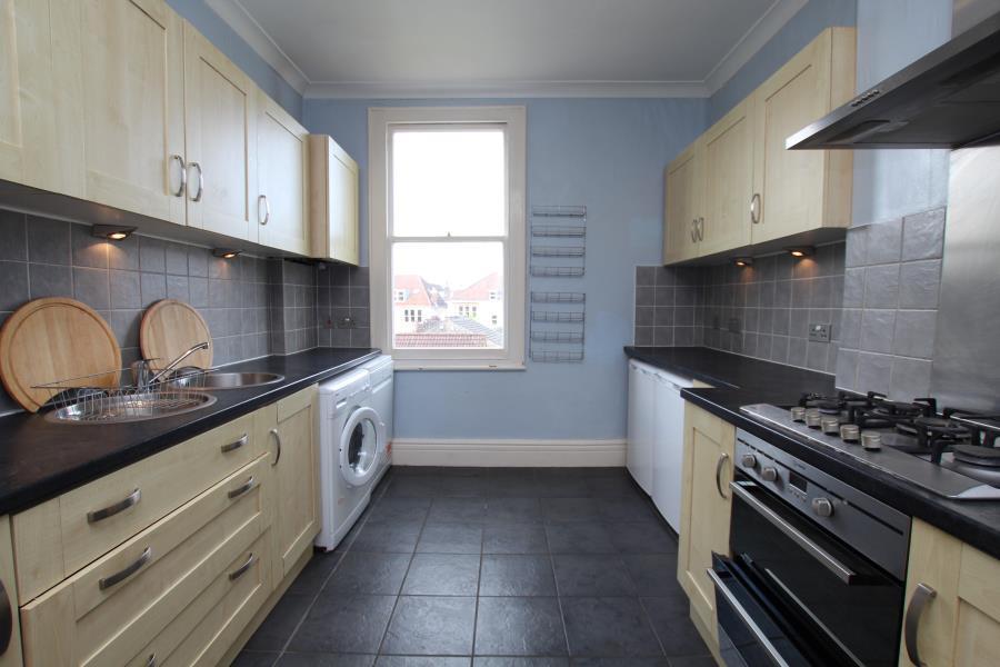 4 bedroom maisonette to rent - View 5