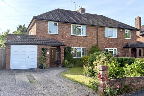 undefined, Avon Crescent, Stratford-upon-Avon CV37