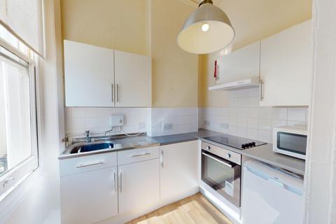 Studio to rent, St Micheals Place, Brighton, BN1