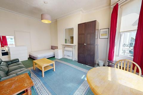 Studio to rent, St Micheals Place, Brighton, BN1