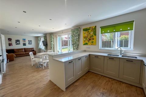 4 bedroom detached house for sale, Archer Road, Marden, Tonbridge, Kent