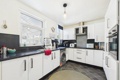 3 bedroom semi-detached house for sale, Hope Avenue, Shipley