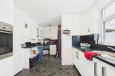 3 bedroom semi-detached house for sale, Hope Avenue, Shipley
