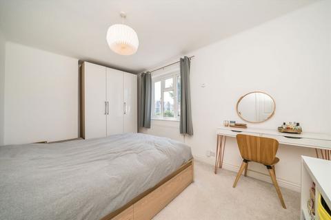 3 bedroom semi-detached house for sale, Thornhill Road, Surbiton KT6