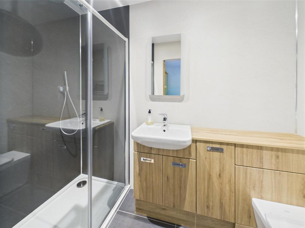 Bedroom 3 en suite
