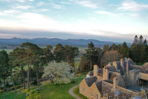 8 bedroom property for sale, Broomhill House, Grantown-on-Spey, PH26
