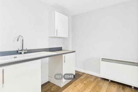 2 bedroom apartment to rent, Queens House, Paragon Street, HU1 3AG