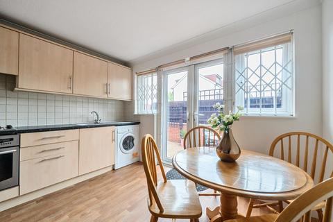 Slough,  Berkshire,  SL1,  SL1