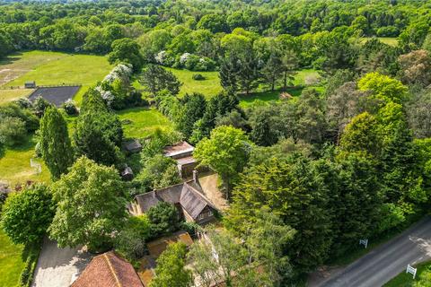 4 bedroom equestrian property for sale, Plaistow Road, Loxwood