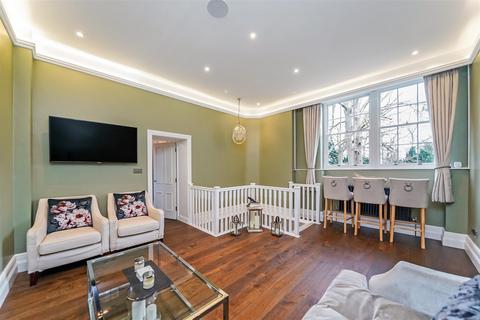 2 bedroom apartment for sale, Simmons Lane, London E4