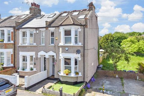 2 bedroom end of terrace house for sale, Prospect Road, Woodford Green IG8