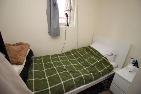 11 Turnpike Lane, Sutton, SM1 4EY