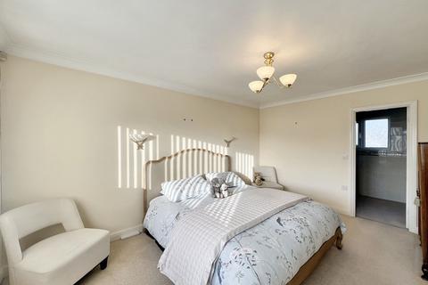 5 bedroom detached house for sale, Greystones, Manor Road, Preston