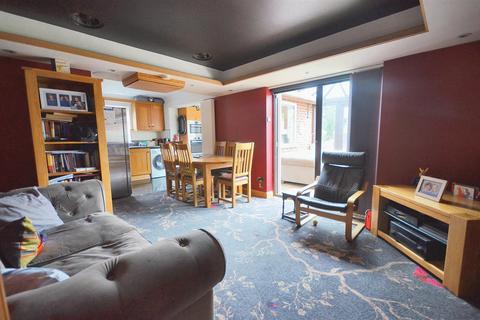 4 bedroom detached house for sale, Prospect Close, Gillingham