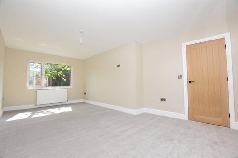 72 Glen Road, Morley, Leeds, LS27 9HG