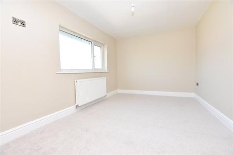 72 Glen Road, Morley, Leeds, LS27 9HG