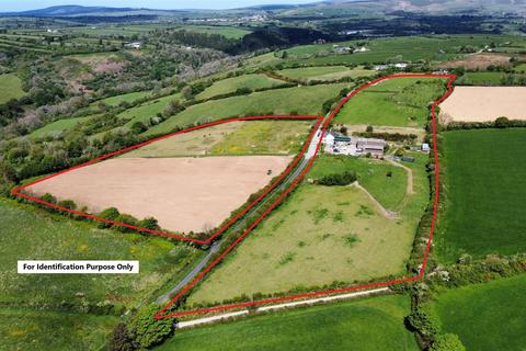 4 bedroom property with land for sale, Llanycefn, Clynderwen