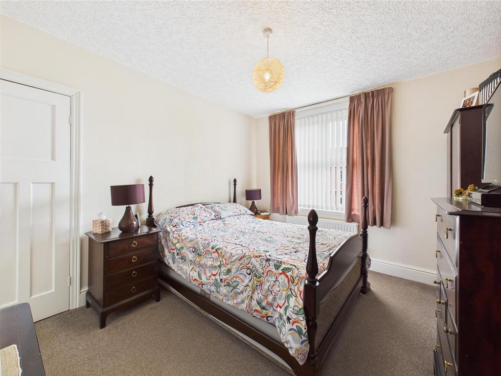 Bedroom: