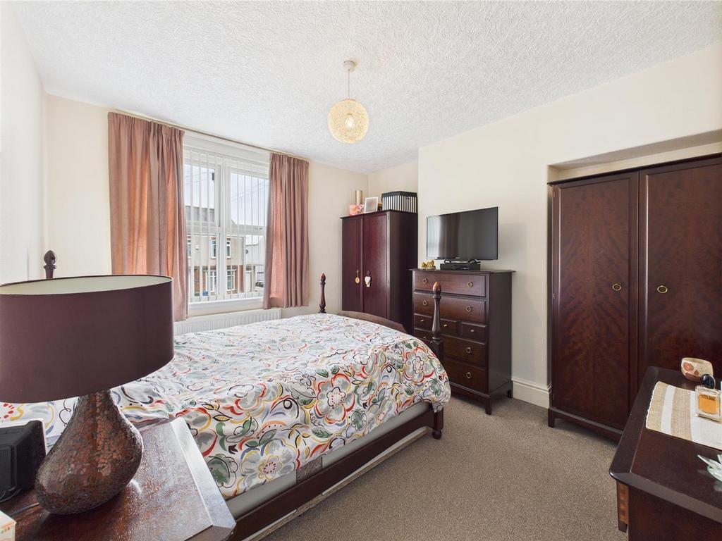 Bedroom: