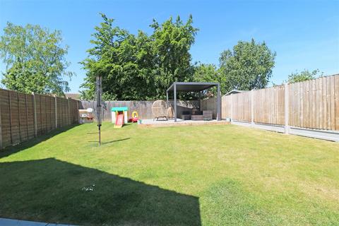 31 Orchard Way, Boreham, Chelmsford, CM3 3GQ