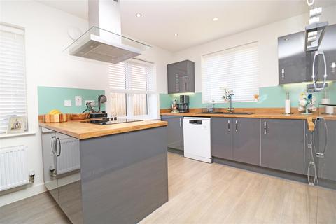 31 Orchard Way, Boreham, Chelmsford, CM3 3GQ