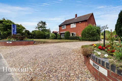 undefined, Main Road, Filby