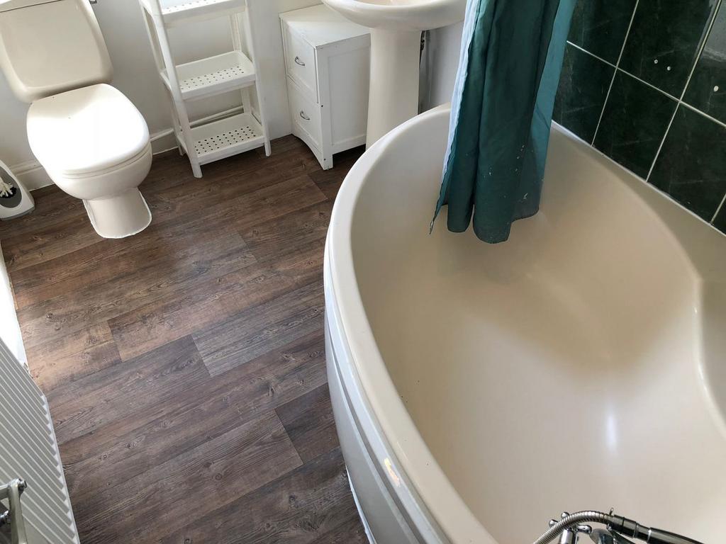 Bathroom Suite