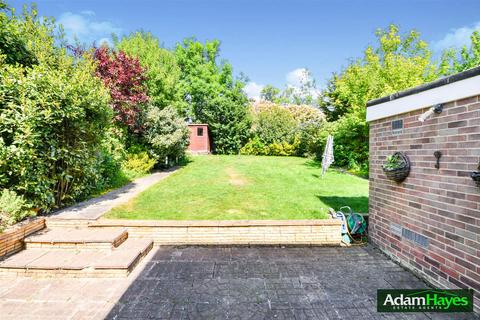 undefined, Michleham Down, London N12