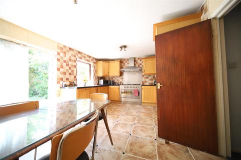 4 bedroom townhouse for sale, Blenheim Close, London