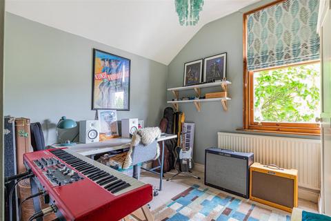 25 Ilton Road, Cardiff, CF23 5DU