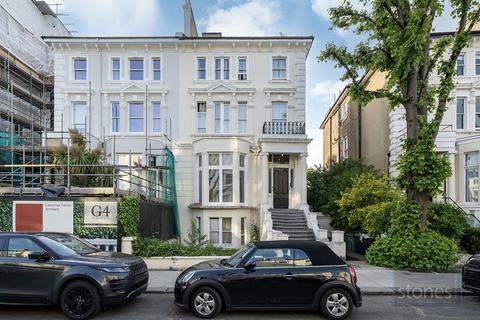 Studio to rent, Belsize Park, London, NW3