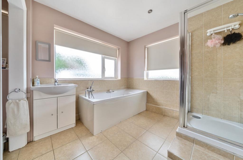 1289906-20-6824c374adb48-ARW