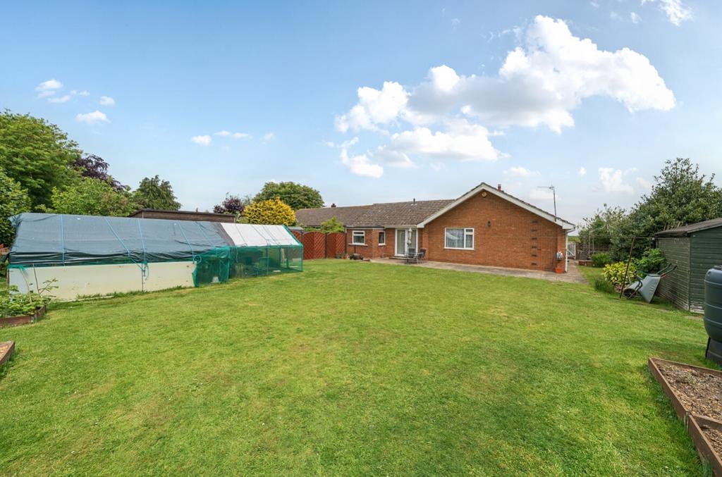 1289906-4-6824c2db806aa-ARW