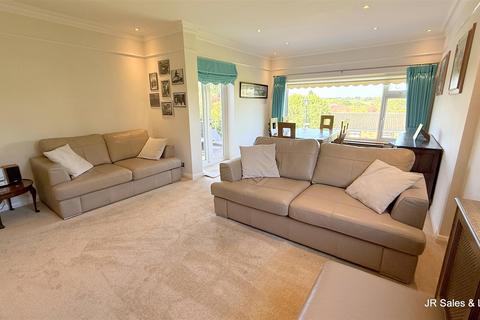 3 bedroom detached bungalow for sale, Sutherland Avenue, Cuffley