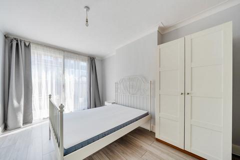 49 Thornton Road, London, SW12 0JX