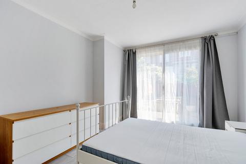 49 Thornton Road, London, SW12 0JX