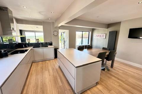 39 Blackley Road, Elland, HX5 0TB