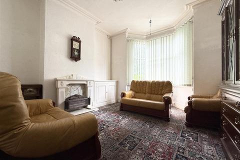 3 bedroom semi-detached house for sale, Saffron Lane, Leicester LE2