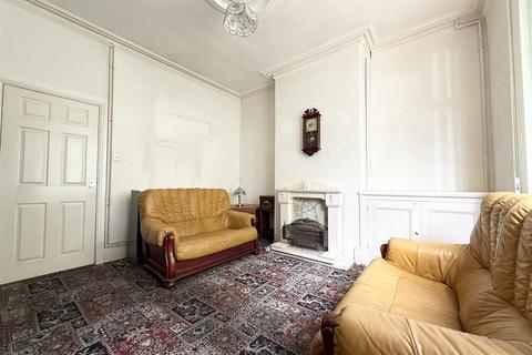 3 bedroom semi-detached house for sale, Saffron Lane, Leicester LE2